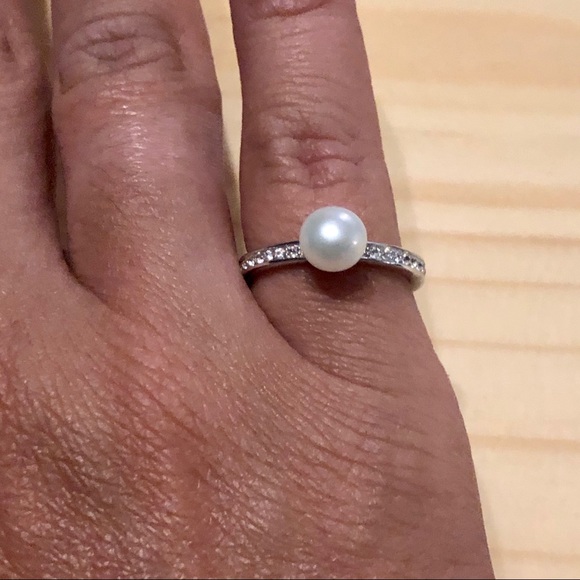 Ring - Picture 2 of 3